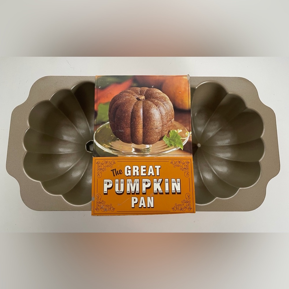 New in Pkg Williams Sonoma Nordicware Great Pumpkin 3D Bundt Cake Pan Mold